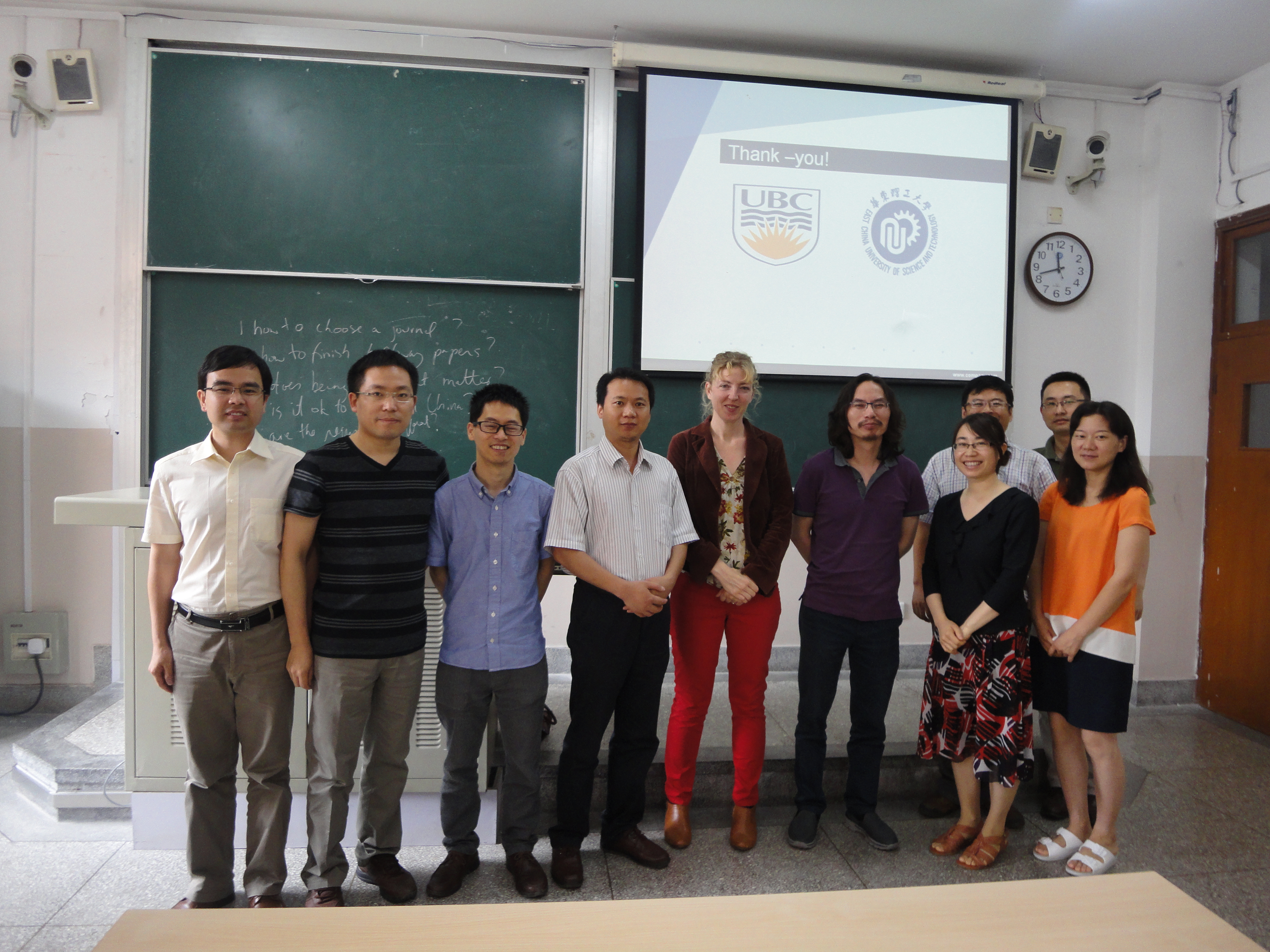 附2：部分参与者与Rima Wilkes 教授合影